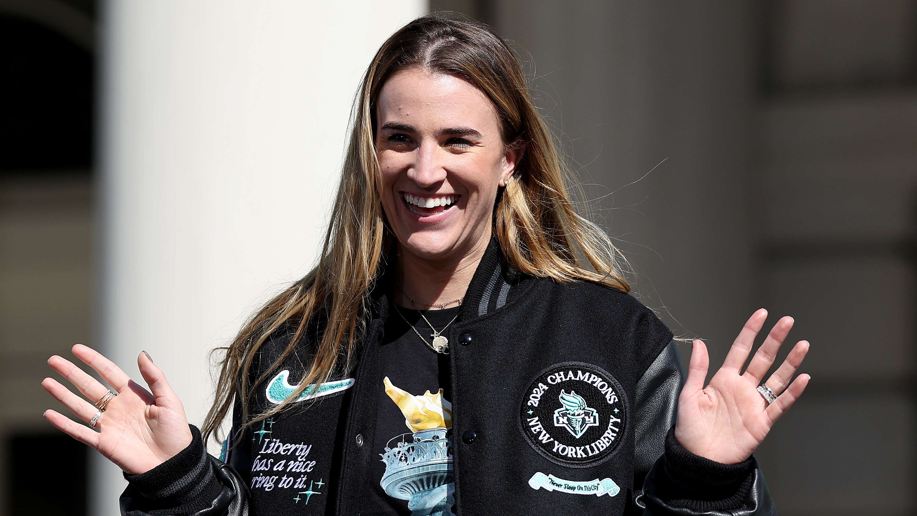 曹缘、全红婵当选世界泳联2024年度最佳跳水运动员.